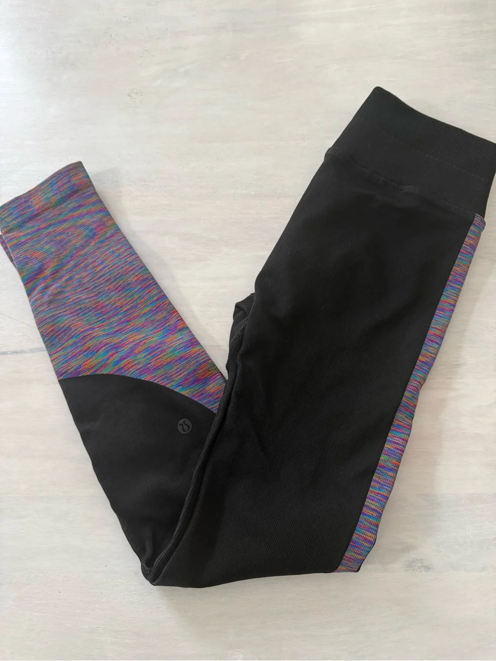 LULULEMON • Love Revealed Tight Black / Rainbow size 6 high rise